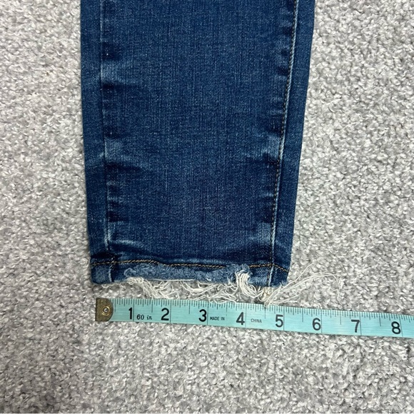 Judy Blue Jeans Womens 1/25 Blue Dark Wash Relaxed Fit Distressed Denim JB88304 - Picture 3 of 8